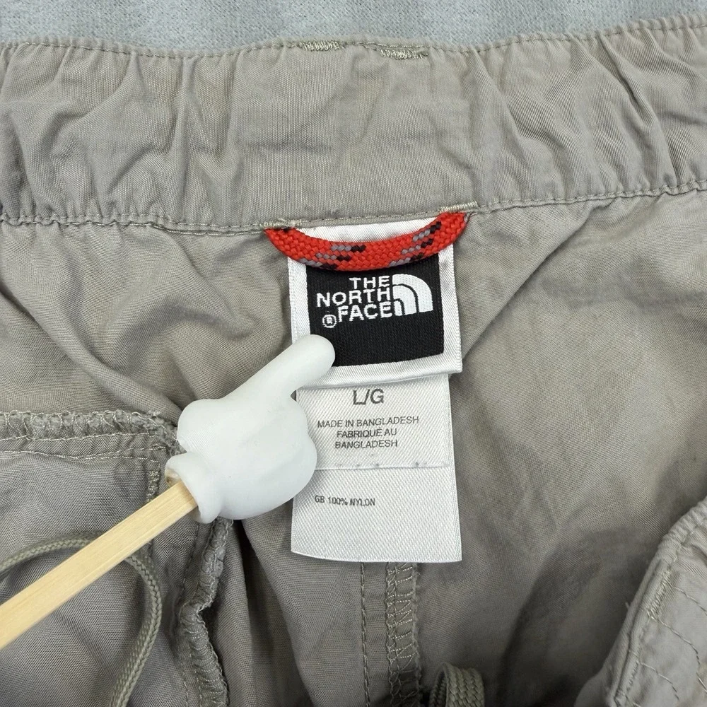The North Face Men's Shorts Size Large Beige Nylon 10